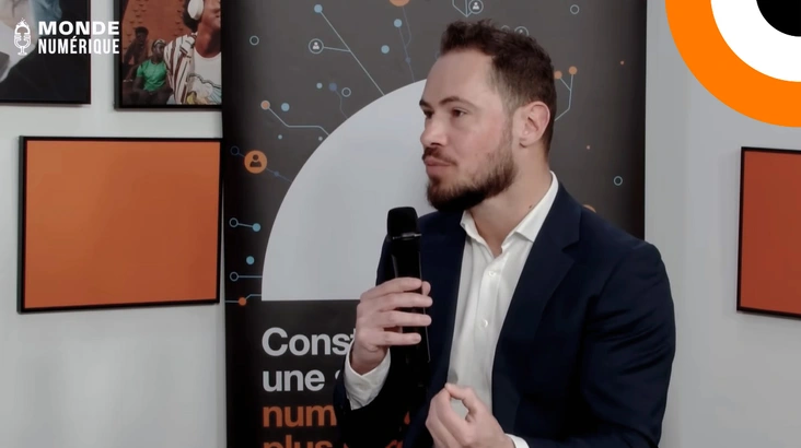 Vivien Mura explique les différents risques cyber liés à l'intelligence artificielle. Vivien Mura, CTO d'Orange Cyberdefense, interviewé en mars 2026 par Jérôme Colombain de Monde Numérique.