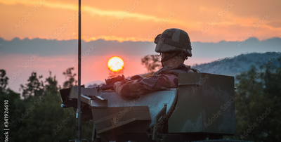 Militaire dans un tank